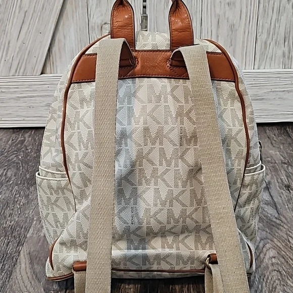 Michael KorsWomen's White Michael Signature Large Backpack - Picture 2 of 14
